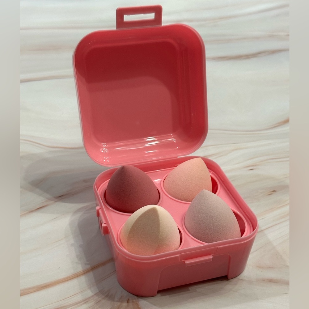 Mini Beautyblender Carton